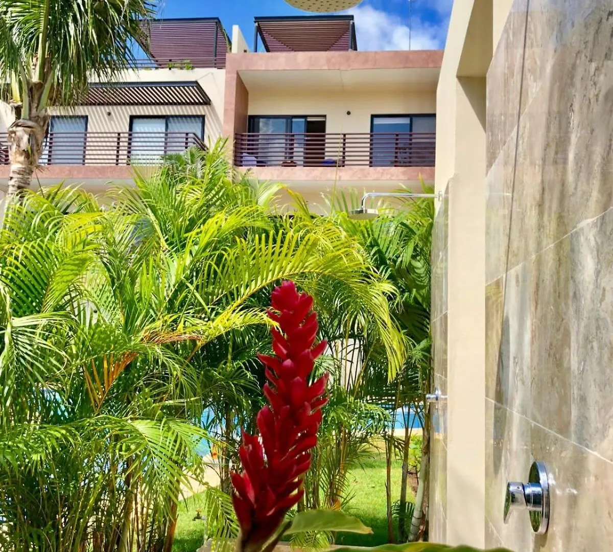 Tropical Elegance: Luxurious Apt With Pool View Tulum